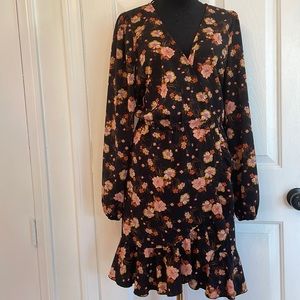 Adorable Abound floral dress. Size L. Cinched/ elastic waist. Cute ruffle/split
